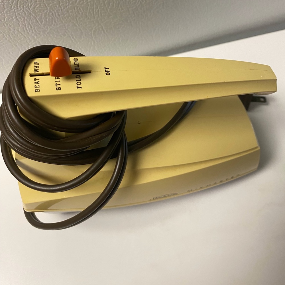 Sunbeam hand mixer